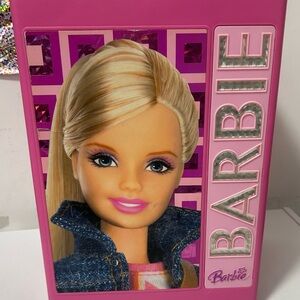 Mattel 2004 BARBIE Doll Wardrobe Trunk Carrying Case Pink!